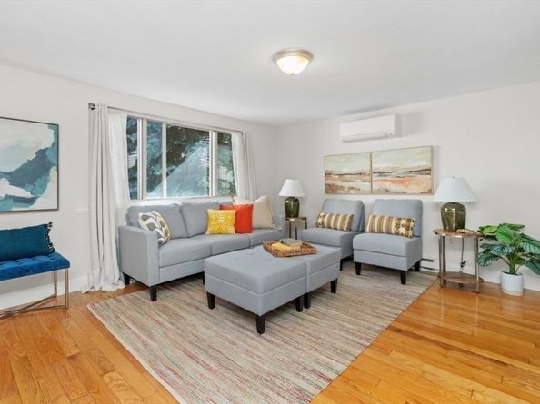426-R Saratoga St, Boston MA 02128