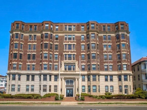 285 Lynn Shore Dr 304, Lynn MA 01902