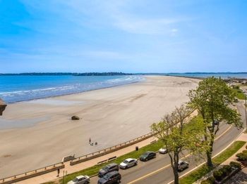 285 Lynn Shore Dr