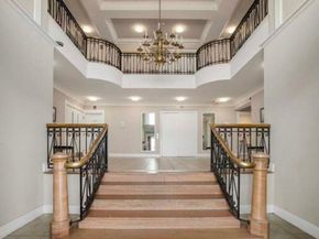 285 Lynn Shore Dr 304, Lynn MA 01902