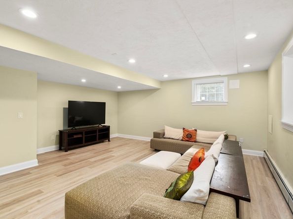21 Cedar Springs Lane, Needham MA 02492