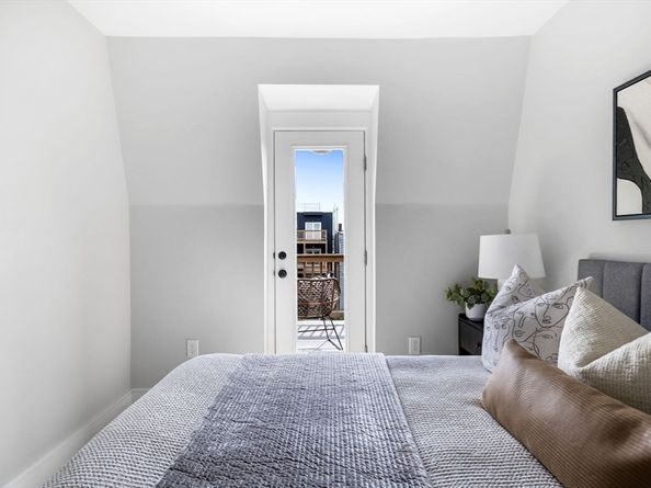 125 Saratogra Street U: 2, Boston MA 02128