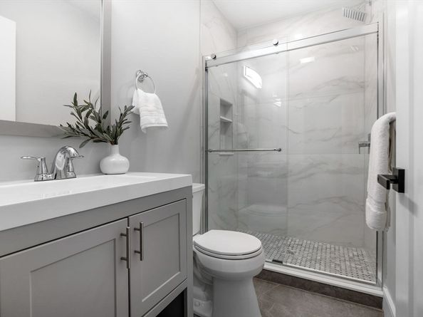 125 Saratogra Street U: 2, Boston MA 02128