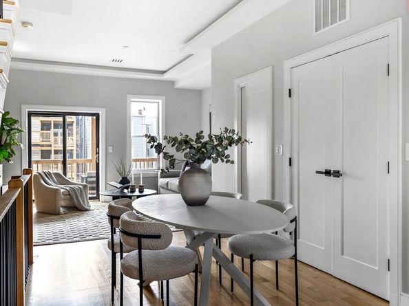 125 Saratogra Street U: 2, Boston MA 02128