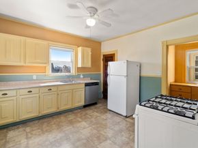 31 Thurston St 6, Somerville MA 02145