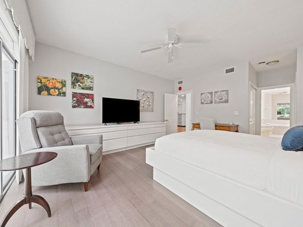 72 Kim Ter C, Stoughton MA 02072