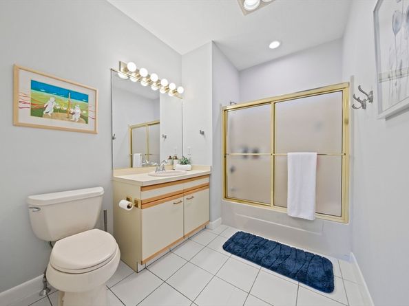 72 Kim Ter C, Stoughton MA 02072