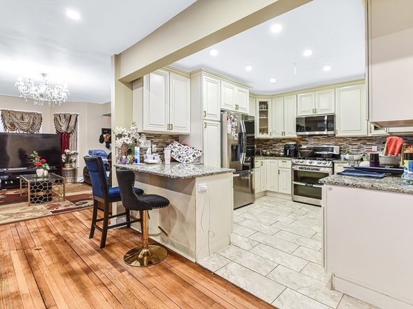 14 Oakhurst St, Boston MA 02124