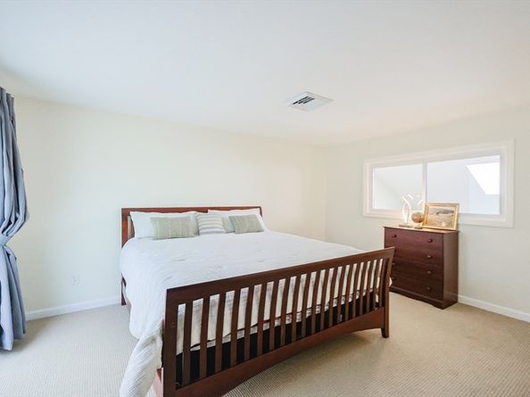 21 Lordvale Boulevard 406, Grafton MA 01536
