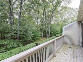 21 Lordvale Boulevard 406, Grafton MA 01536