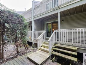 21 Lordvale Boulevard 406, Grafton MA 01536
