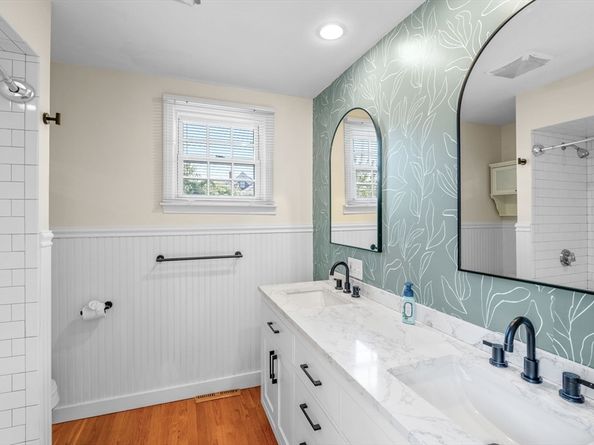 31 Lincoln Park, Marblehead MA 01945