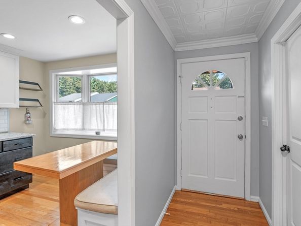 31 Lincoln Park, Marblehead MA 01945