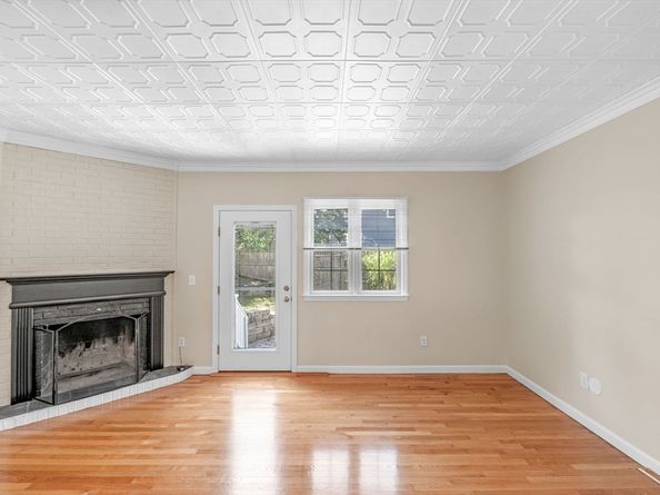 31 Lincoln Park, Marblehead MA 01945