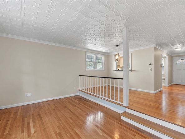 31 Lincoln Park, Marblehead MA 01945