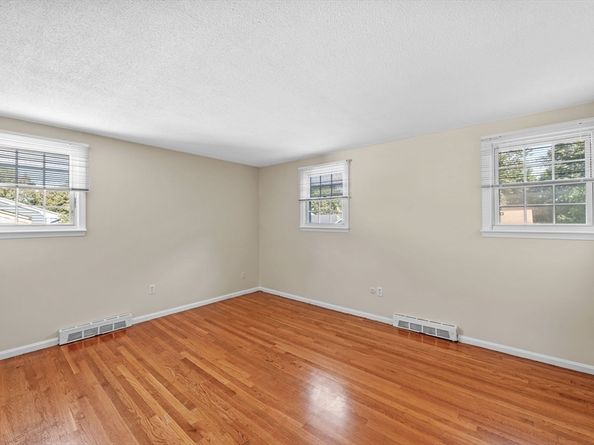 31 Lincoln Park, Marblehead MA 01945