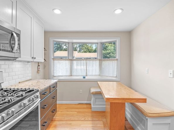 31 Lincoln Park, Marblehead MA 01945