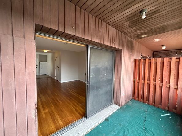 317 Summit Ave 9, Boston MA 02135