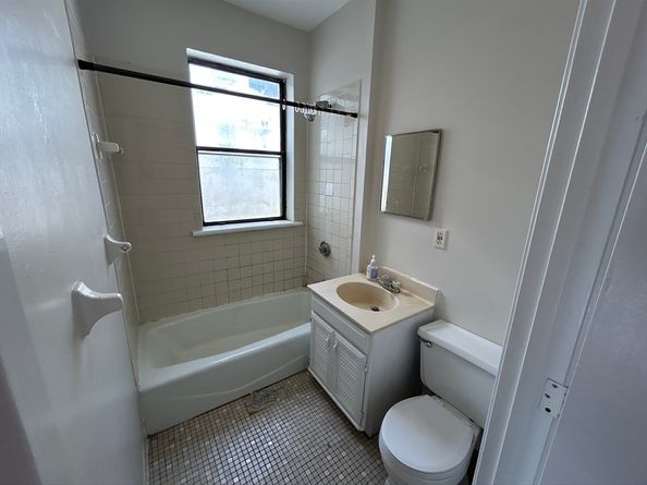 317 Summit Ave 9, Boston MA 02135