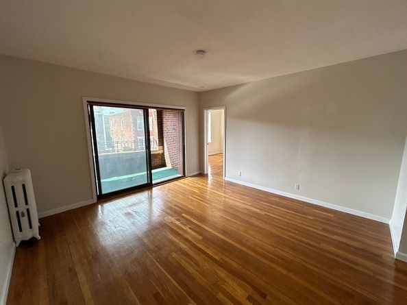 317 Summit Ave 9, Boston MA 02135