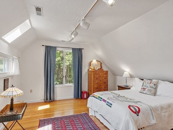 190 Vaughn Hill Rd, Bolton MA 01740