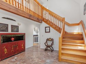 190 Vaughn Hill Rd, Bolton MA 01740