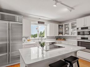 190 Vaughn Hill Rd, Bolton MA 01740