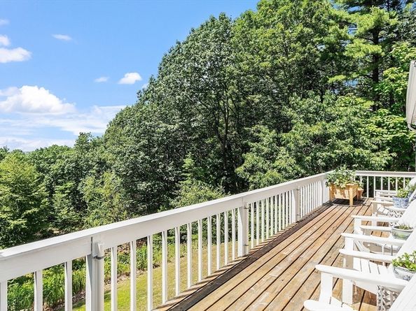 190 Vaughn Hill Rd, Bolton MA 01740