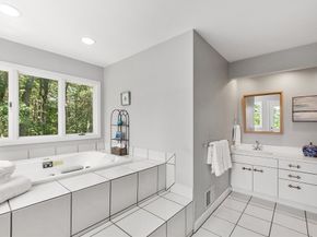 190 Vaughn Hill Rd, Bolton MA 01740