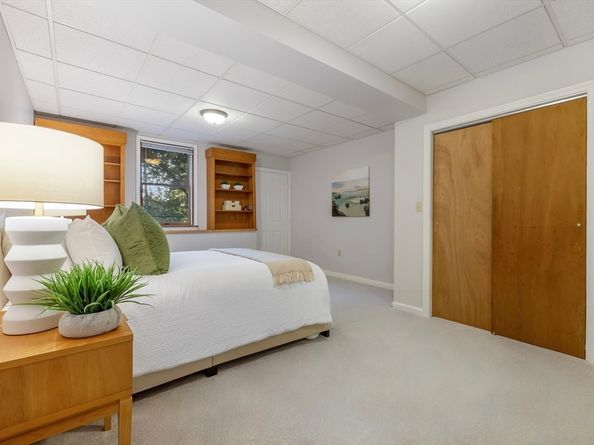 41 Filbert St, Quincy MA 02169