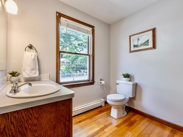 41 Filbert St, Quincy MA 02169