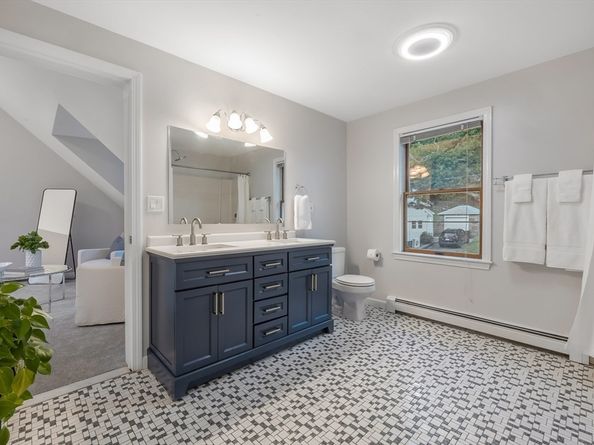 41 Filbert St, Quincy MA 02169