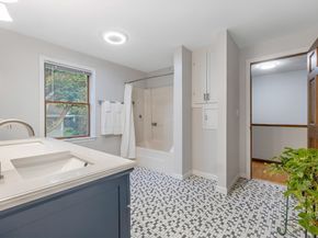 41 Filbert St, Quincy MA 02169