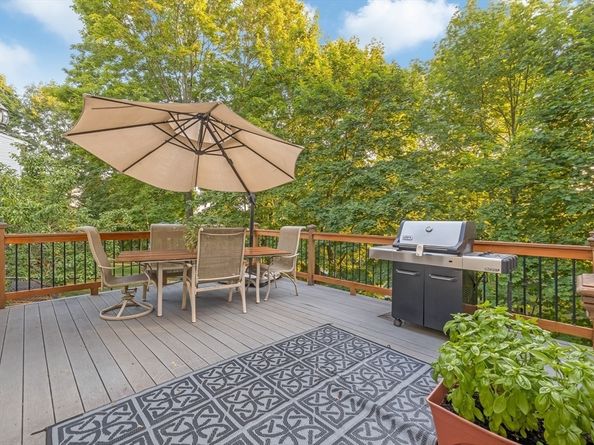 41 Filbert St, Quincy MA 02169
