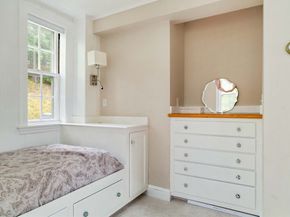 140 Dudley St, Brookline MA 02445