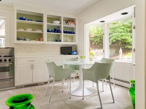 140 Dudley St, Brookline MA 02445