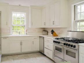 140 Dudley St, Brookline MA 02445