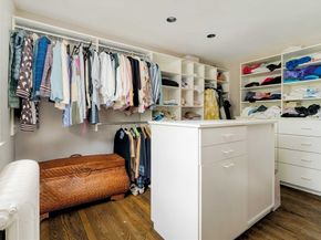 140 Dudley St, Brookline MA 02445