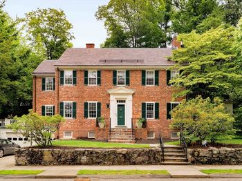 140 Dudley St