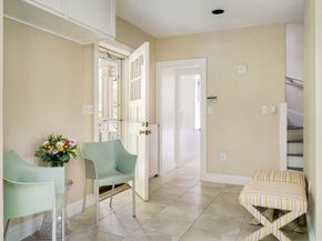 140 Dudley St, Brookline MA 02445
