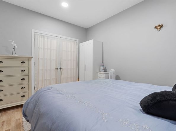 12302 Peters Farm Way 302, Westborough MA 01581