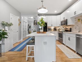 12302 Peters Farm Way 302, Westborough MA 01581