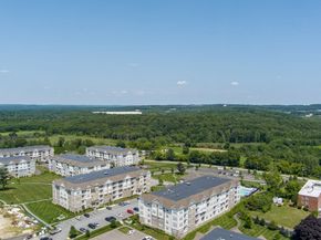 12302 Peters Farm Way 302, Westborough MA 01581