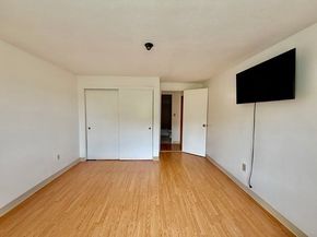 215 Winter St 4L, Weymouth MA 02188