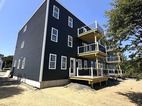 393 Court St, Plymouth MA 02360