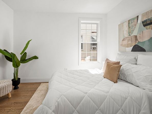 808 Morton St PH3, Boston MA 02124