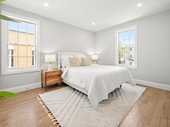 808 Morton St PH3, Boston MA 02124