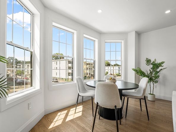 808 Morton St PH3, Boston MA 02124