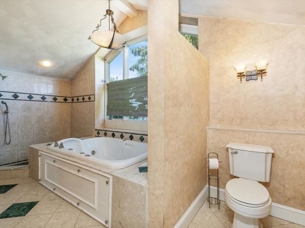 16 Crescent Ave, Beverly MA 01915