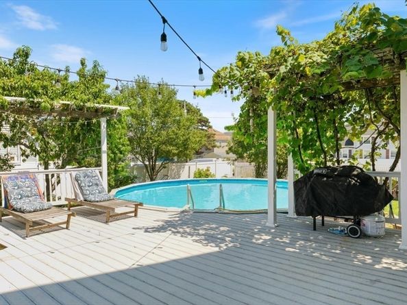 16 Crescent Ave, Beverly MA 01915